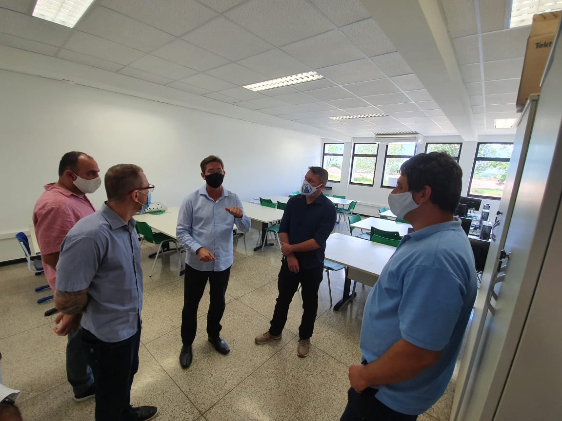 visita contarato 5