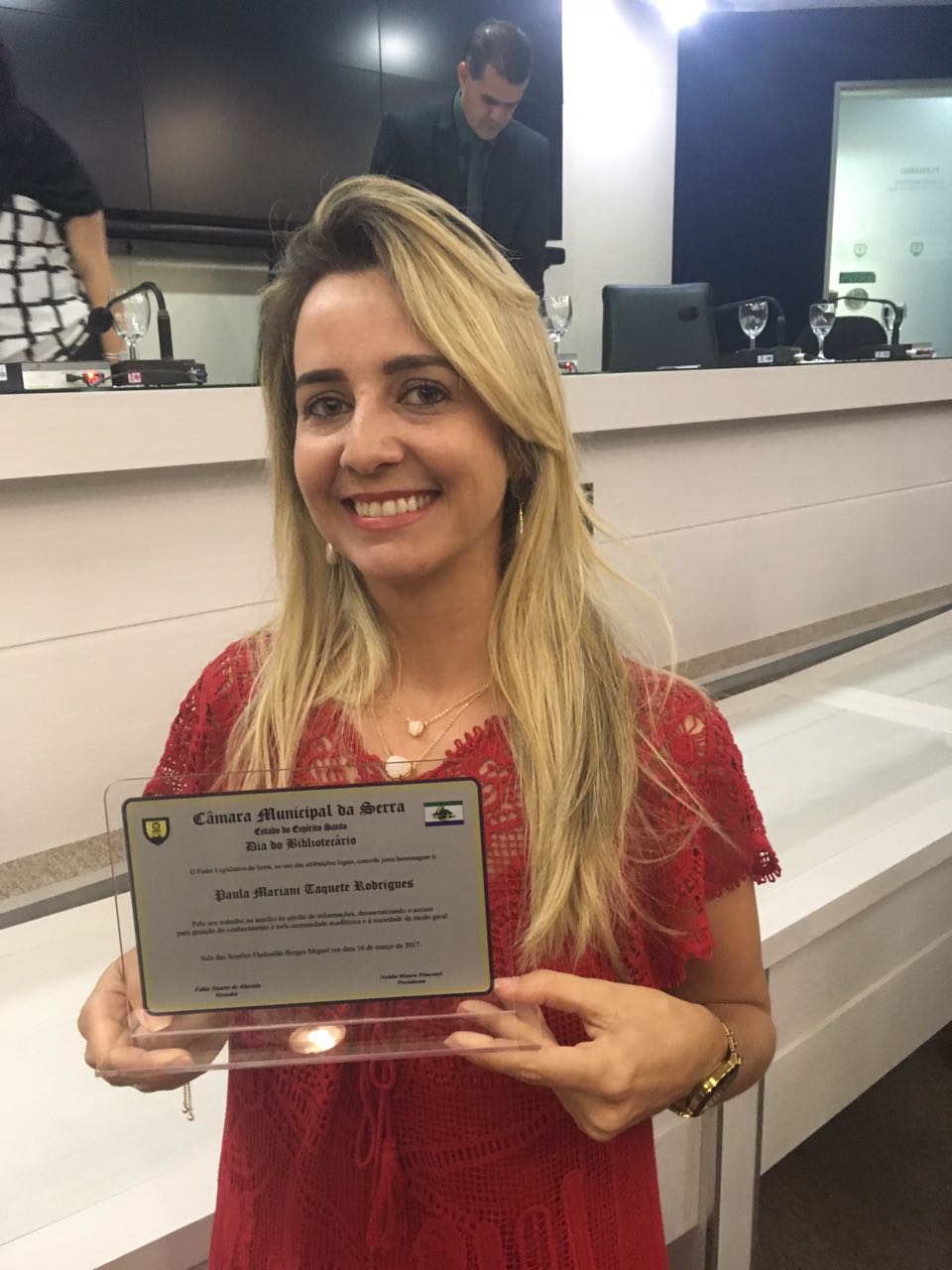 paula placa 2